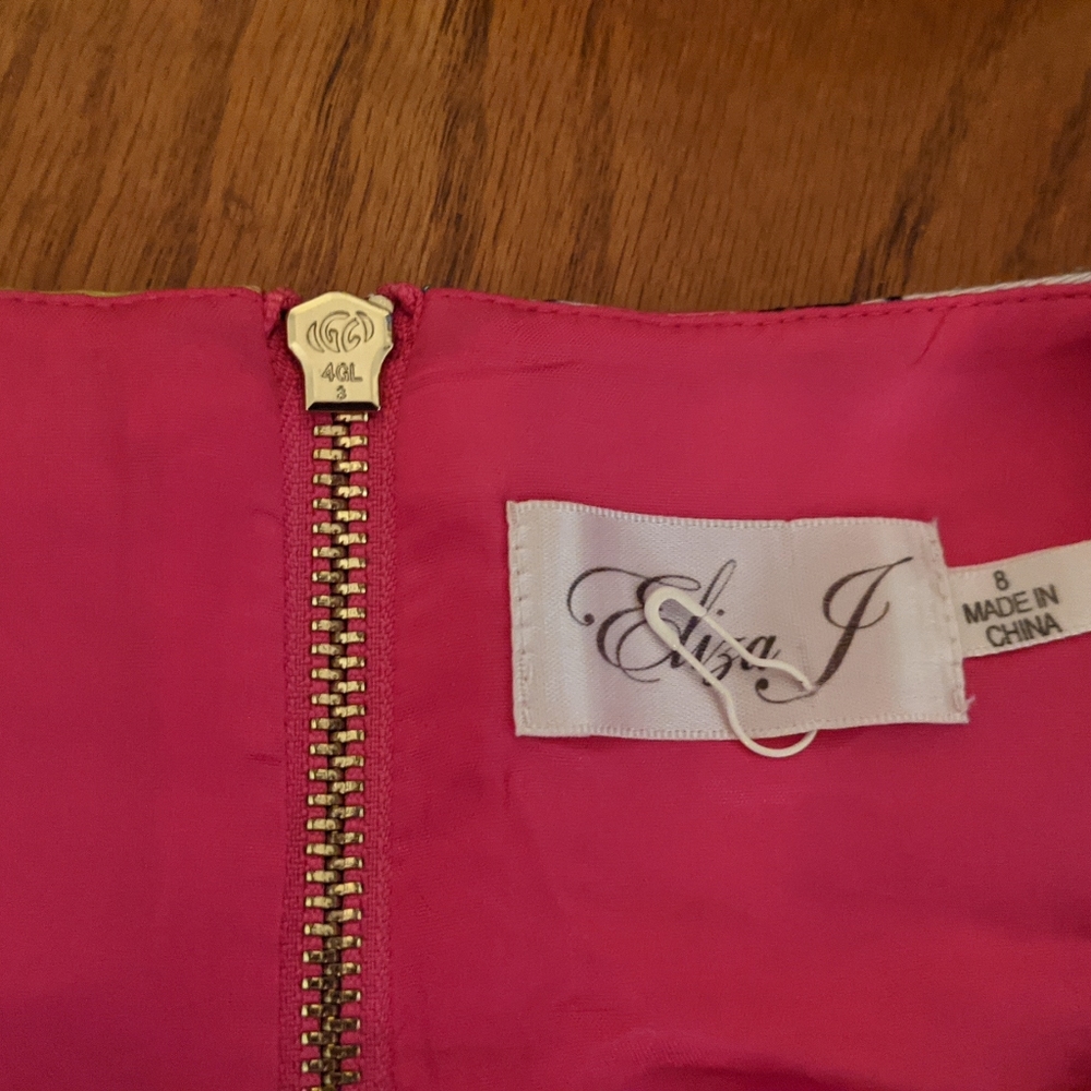 Dress - Picture 10 of 11